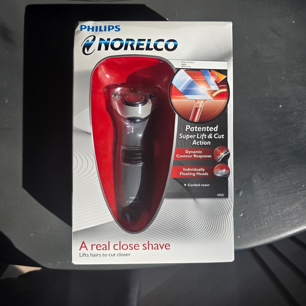 Philips Norelco 6900 Series Corded Rotary Razor Shaver Black Silver New in Box